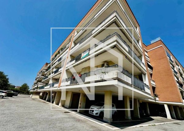 appartamento in vendita a Roma in zona Ponte di Nona