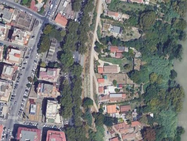 locale di sgombero in vendita a Roma in zona Portuense