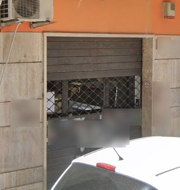 negozio in vendita a Roma in zona Appio Claudio
