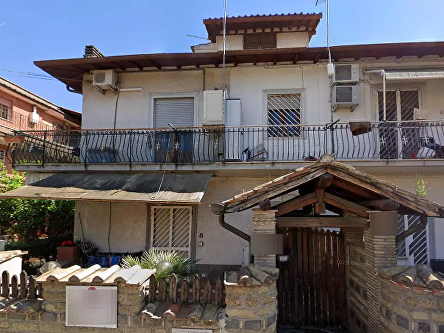 locale di sgombero in vendita a Roma in zona Finocchio
