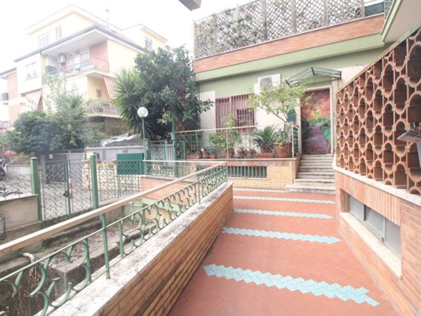 appartamento in vendita a Roma in zona Appio Claudio