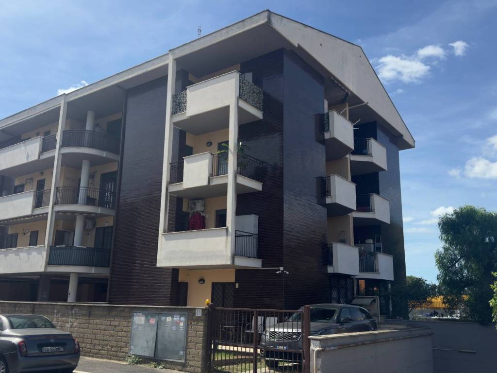 appartamento in vendita a Roma in zona Acilia