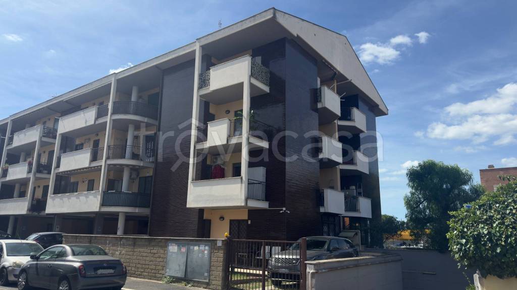 appartamento in vendita a Roma in zona Acilia