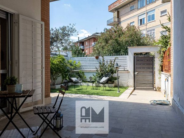 casa indipendente in vendita a Roma in zona Torrevecchia
