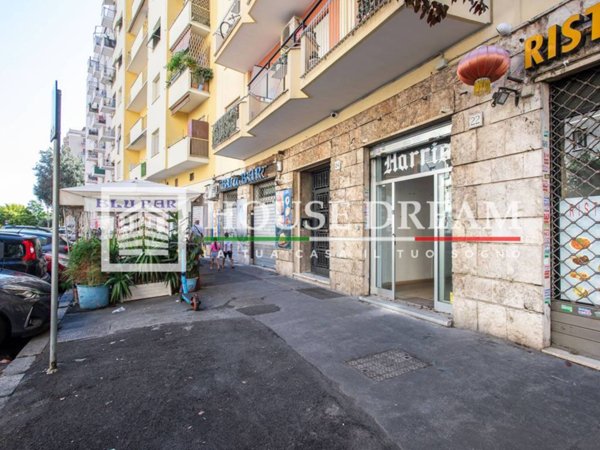 negozio in vendita a Roma in zona Portuense