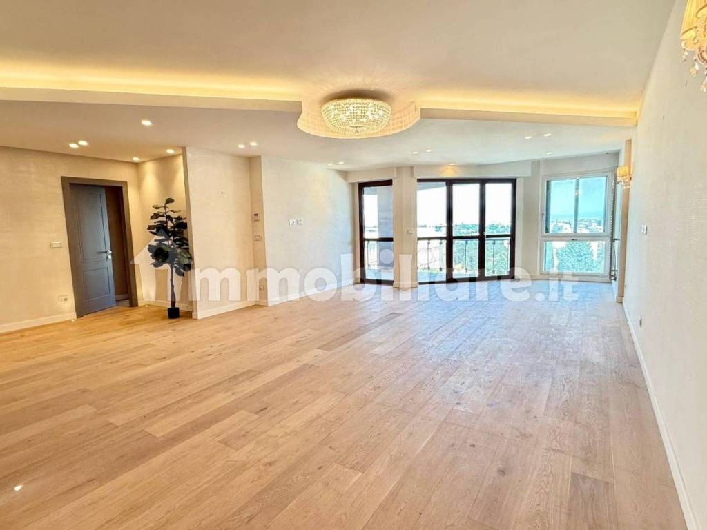 appartamento in vendita a Roma in zona Salario