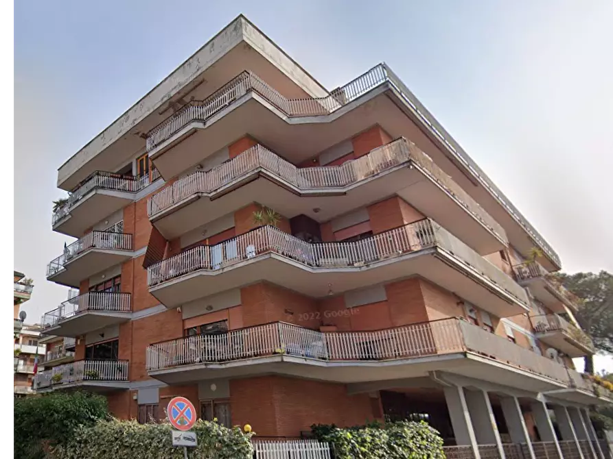 appartamento in vendita a Roma in zona Appio Claudio