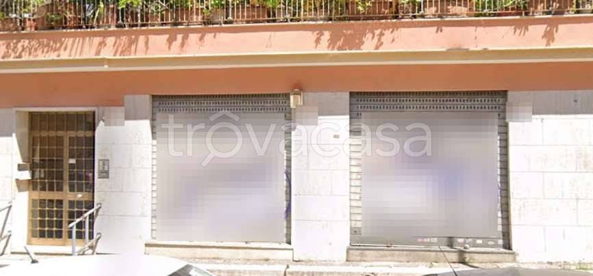 negozio in vendita a Roma in zona Prenestino-Centocelle