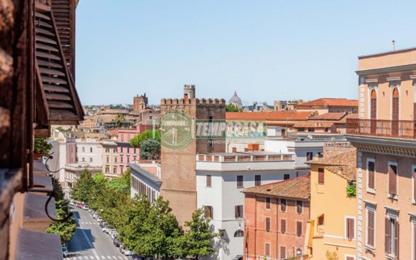 appartamento in vendita a Roma in zona Celio
