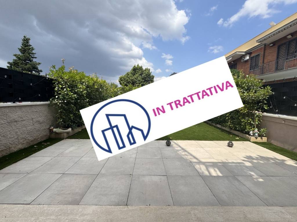 appartamento in vendita a Roma in zona Osteria del Curato