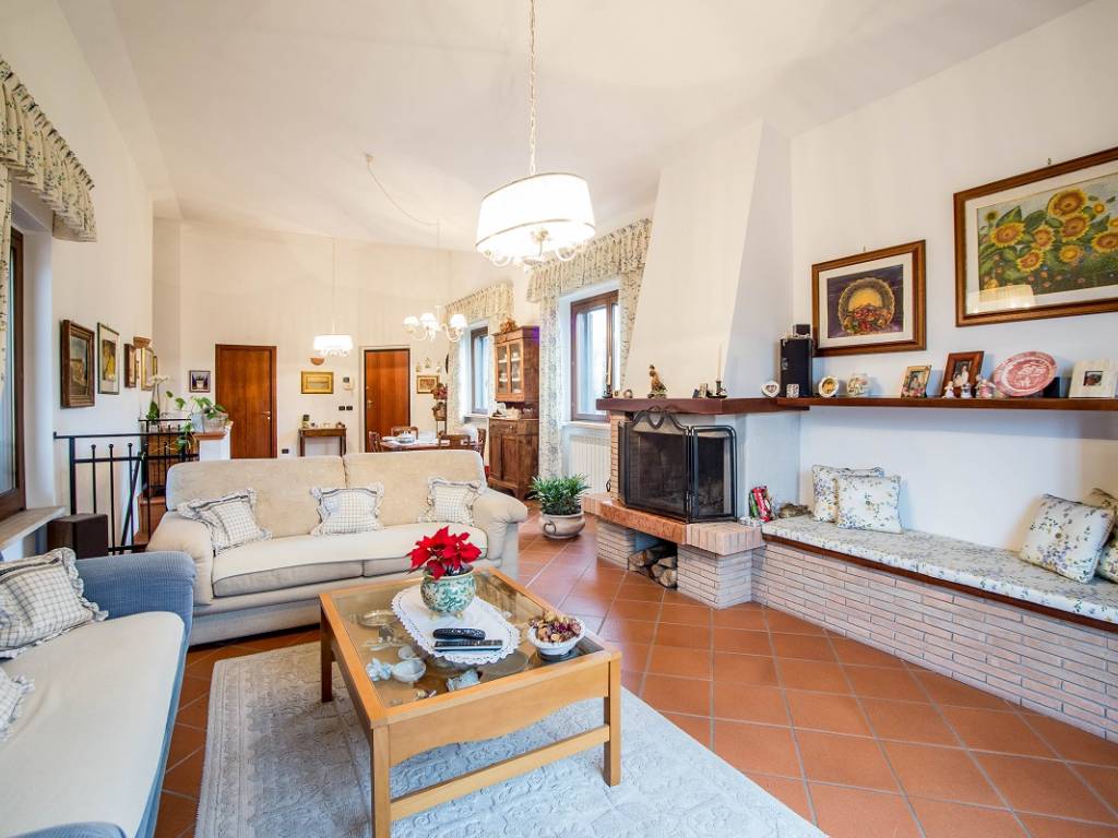 casa indipendente in vendita a Roma in zona Castel di Leva