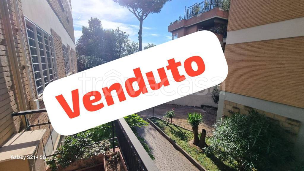 appartamento in vendita a Roma in zona Gianicolense