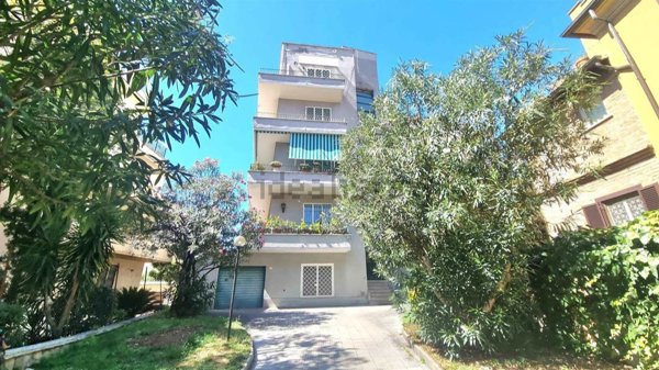 appartamento in vendita a Roma in zona Monte Sacro/Talenti