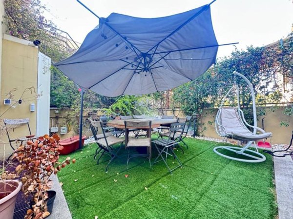 appartamento in vendita a Roma in zona Ardeatino