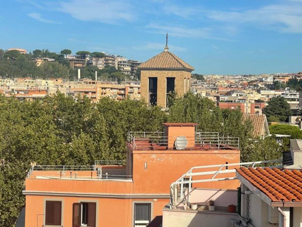 appartamento in vendita a Roma