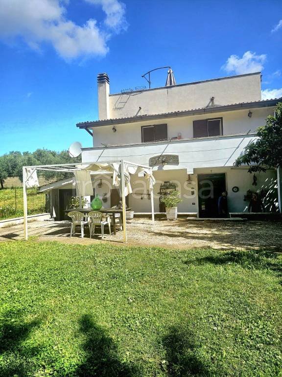 casa indipendente in vendita a Roma