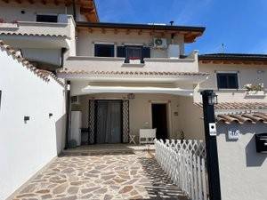 casa indipendente in vendita a Roma in zona Giuliano Dalmata