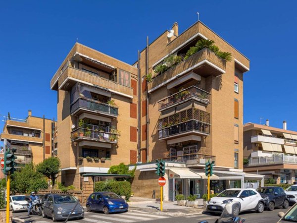 appartamento in vendita a Roma in zona Aurelio