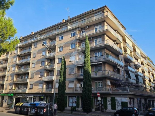 appartamento in vendita a Roma in zona Portuense