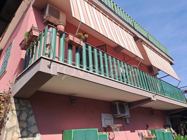 casa indipendente in vendita a Roma in zona Finocchio