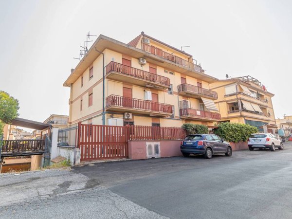 appartamento in vendita a Roma in zona Romanina