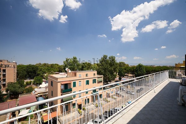 appartamento in vendita a Roma in zona Prenestino-Centocelle