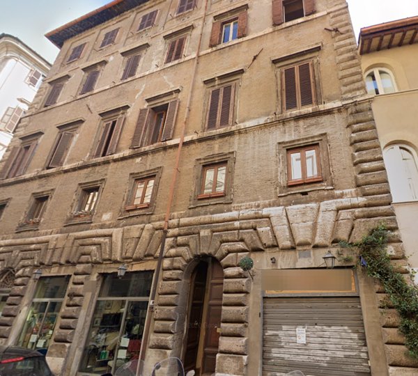 appartamento in vendita a Roma in zona Rione di Ponte
