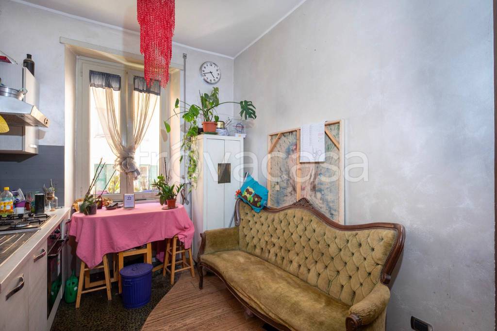 appartamento in vendita a Roma in zona Tuscolano