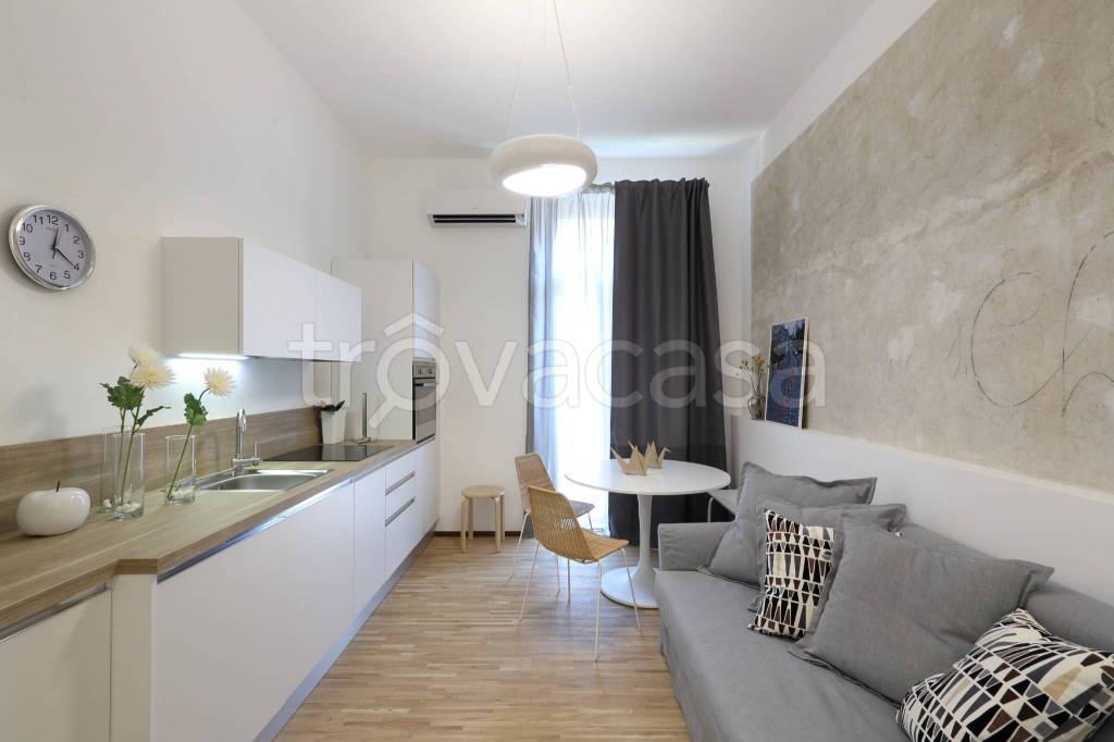 appartamento in vendita a Roma in zona Appio Latino