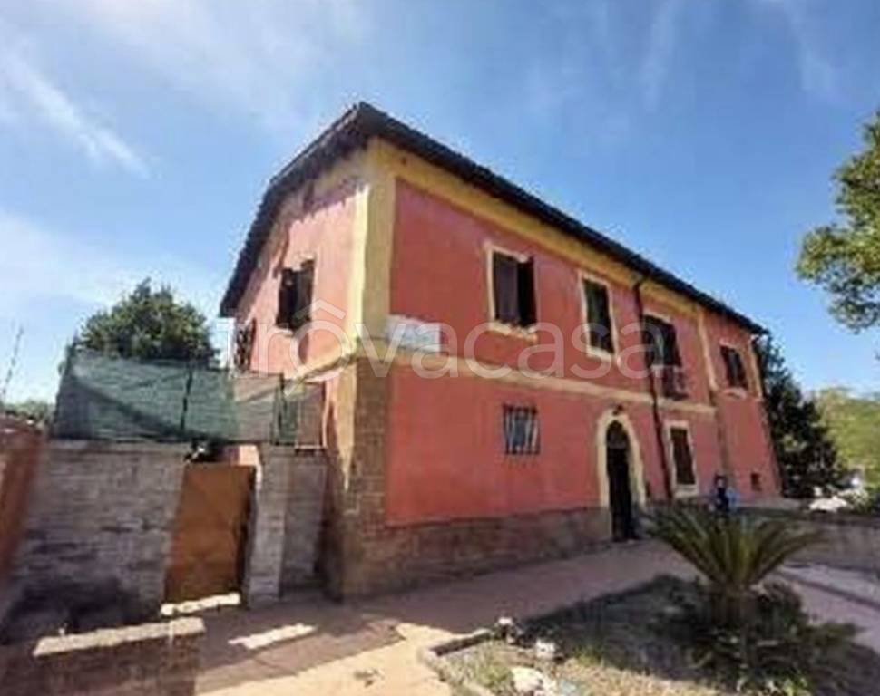 appartamento in vendita a Roma in zona Spinaceto