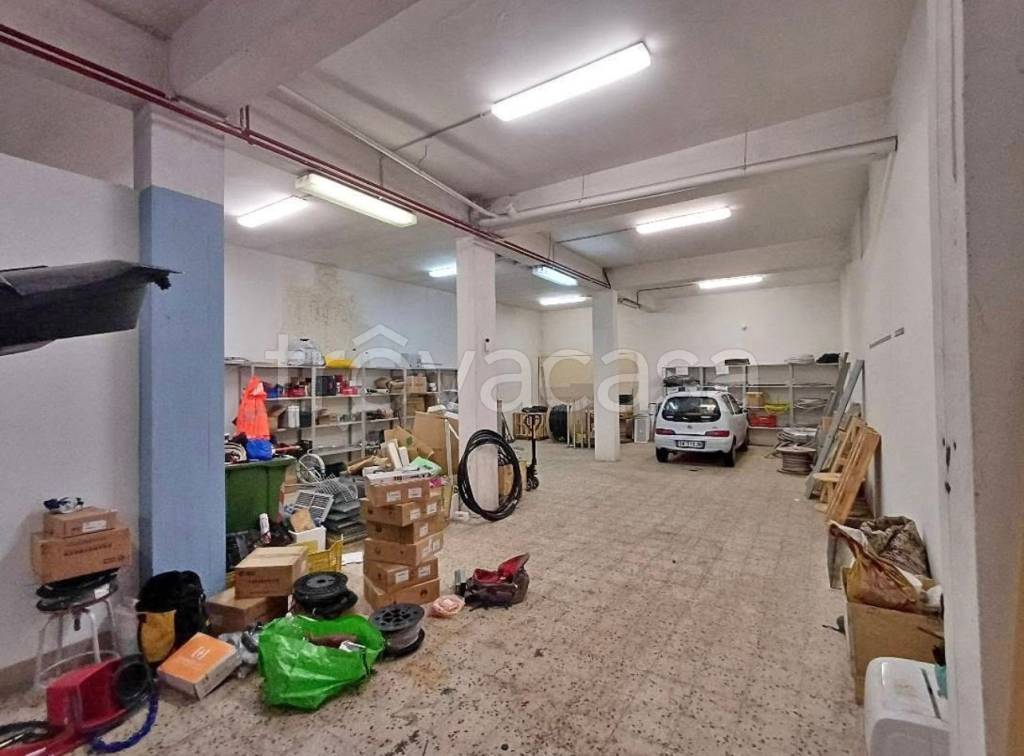 appartamento in vendita a Roma in zona Torre Angela