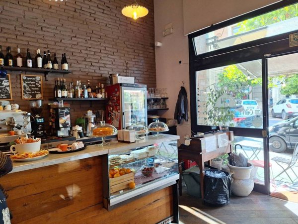 negozio in vendita a Roma in zona Trevi-Colonna