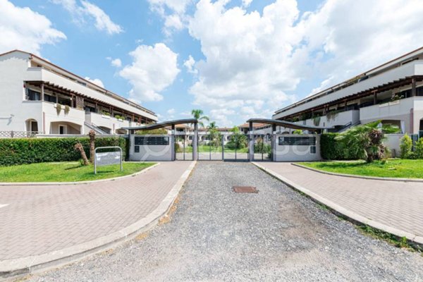 appartamento in vendita a Roma in zona Acilia