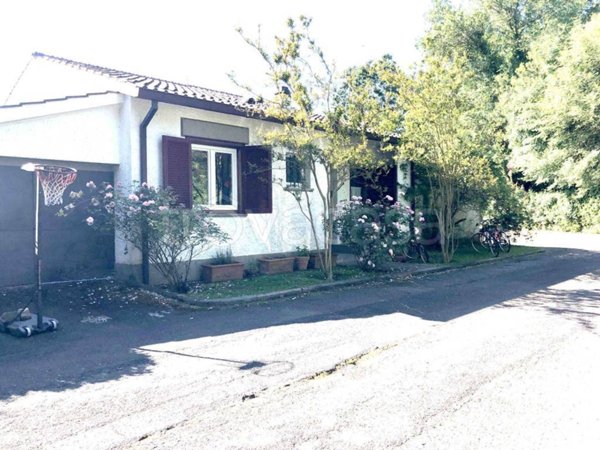casa indipendente in vendita a Roma in zona Olgiata