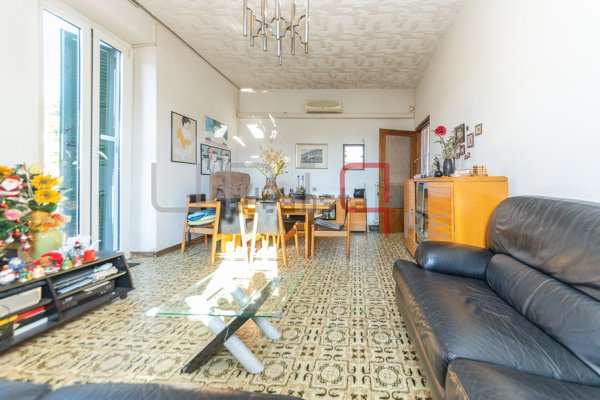 appartamento in vendita a Roma in zona Ostiense