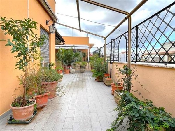 appartamento in vendita a Roma in zona Portuense