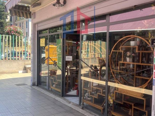 locale commerciale in vendita a Roma in zona Aurelio