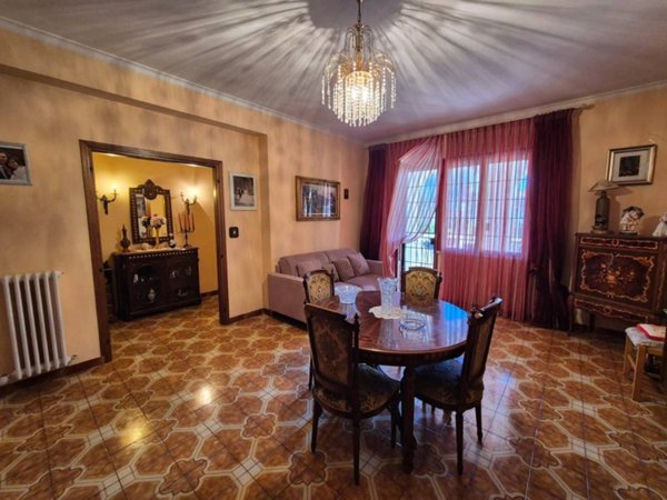 appartamento in vendita a Roma in zona Pantan Monastero