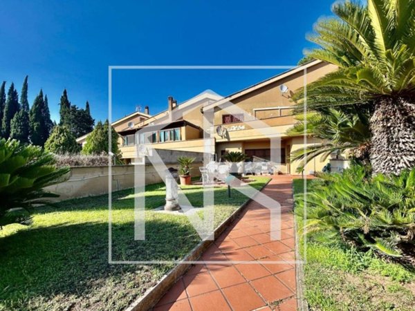 casa indipendente in vendita a Roma in zona Prenestino-Centocelle