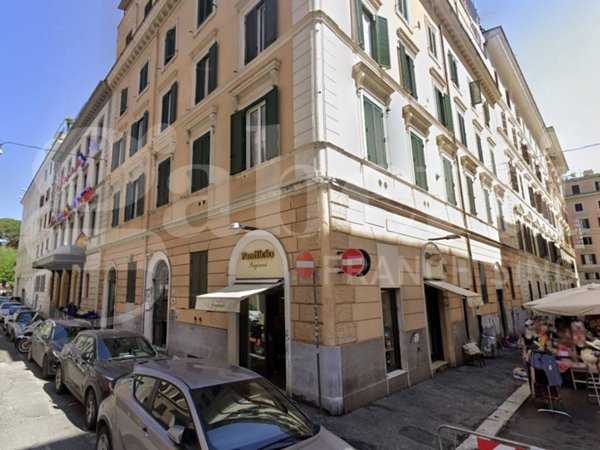 negozio in vendita a Roma in zona Castro Pretorio