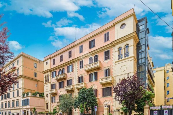appartamento in vendita a Roma in zona Rione Prati