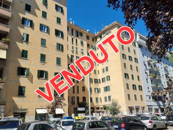 appartamento in vendita a Roma in zona Ostiense