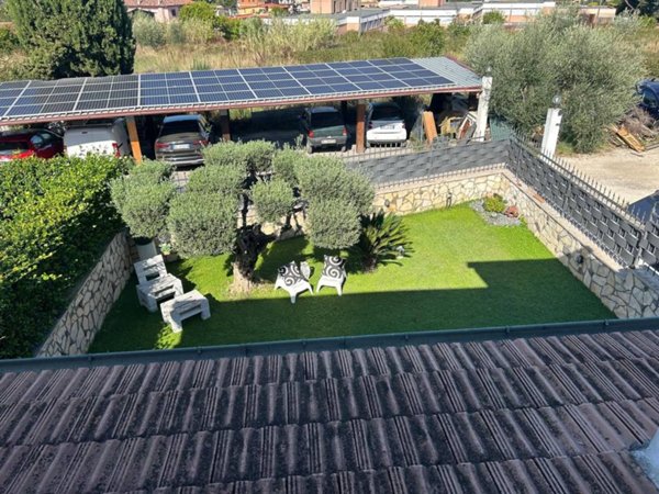 casa indipendente in vendita a Roma in zona Borghesiana