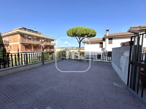appartamento in vendita a Roma in zona Finocchio