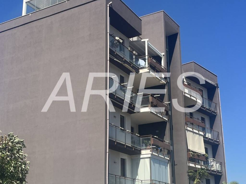 appartamento in vendita a Roma in zona Ostiense