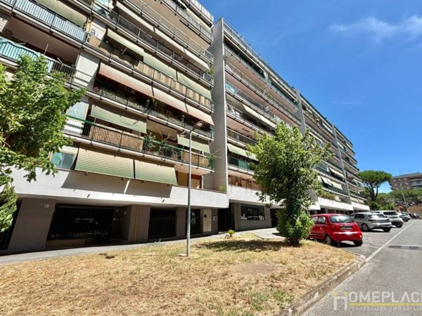 appartamento in vendita a Roma in zona Cinecittà