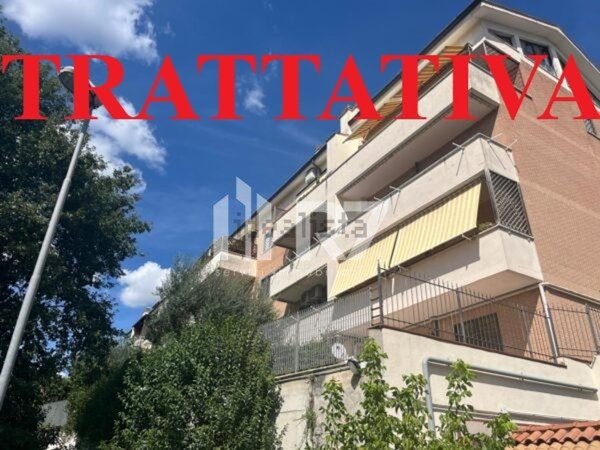appartamento in vendita a Roma in zona Prima Porta