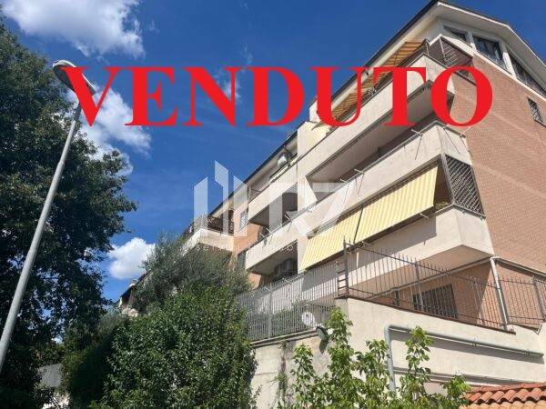 appartamento in vendita a Roma in zona Prima Porta