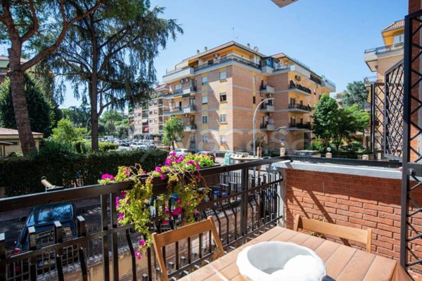 appartamento in vendita a Roma in zona Tuscolano