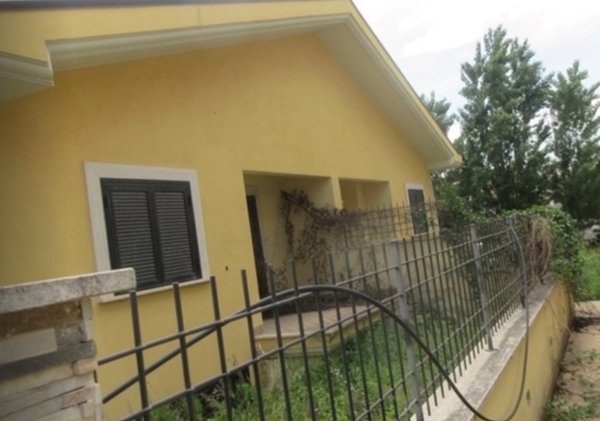 casa indipendente in vendita a Roma